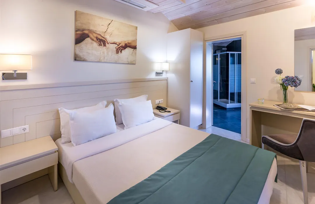 Cosmopolitan Hotel By Ghh-1
