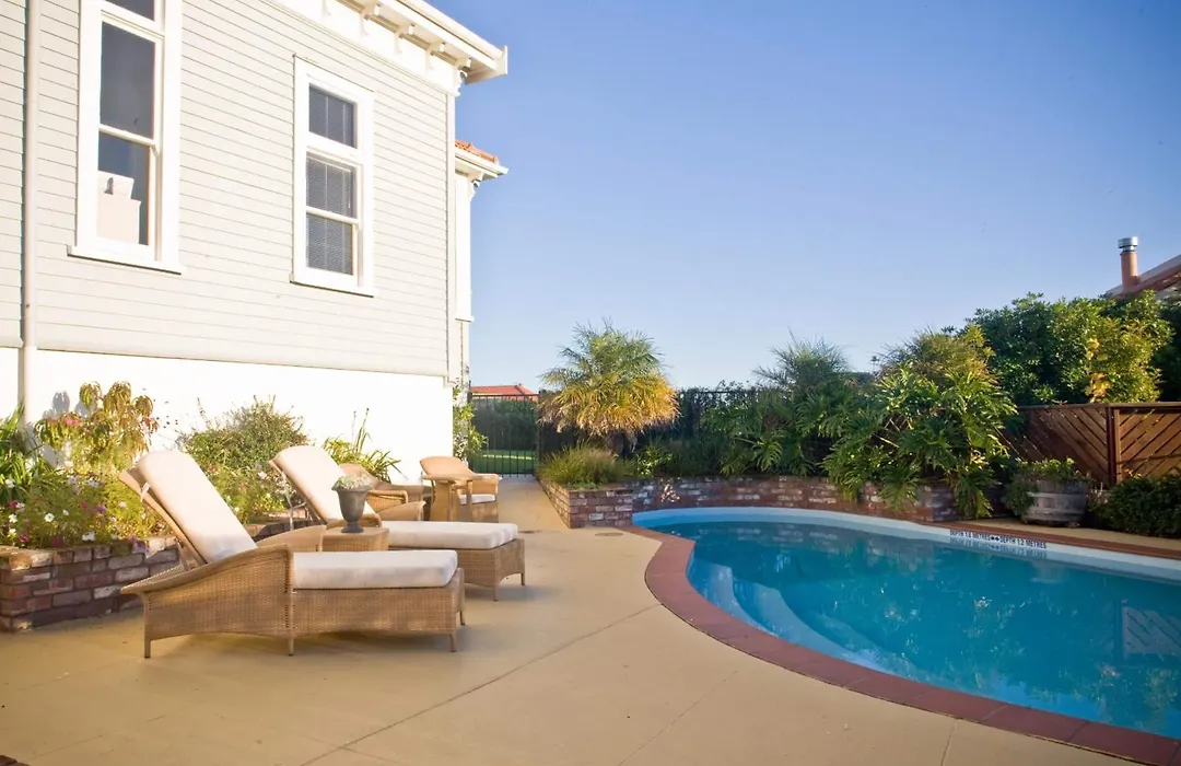 Mchardy Lodge-1
