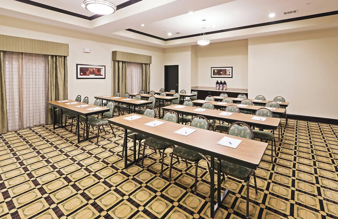 Holiday Inn Express & Suites Brownfield-1