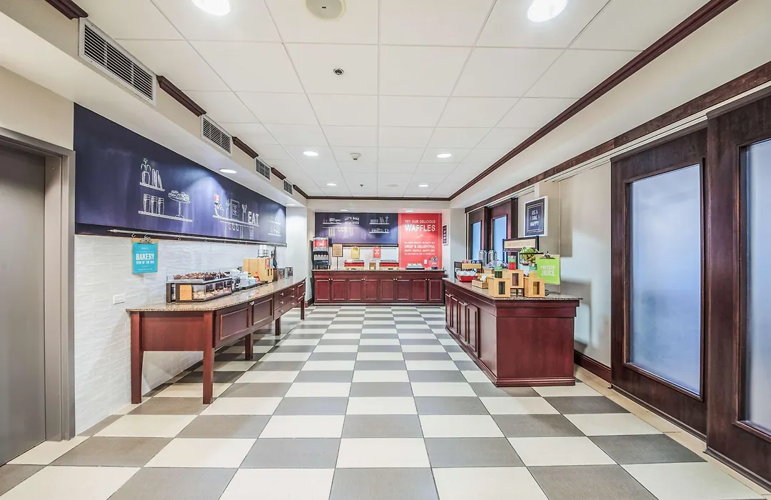Hampton Inn Greenfield-1