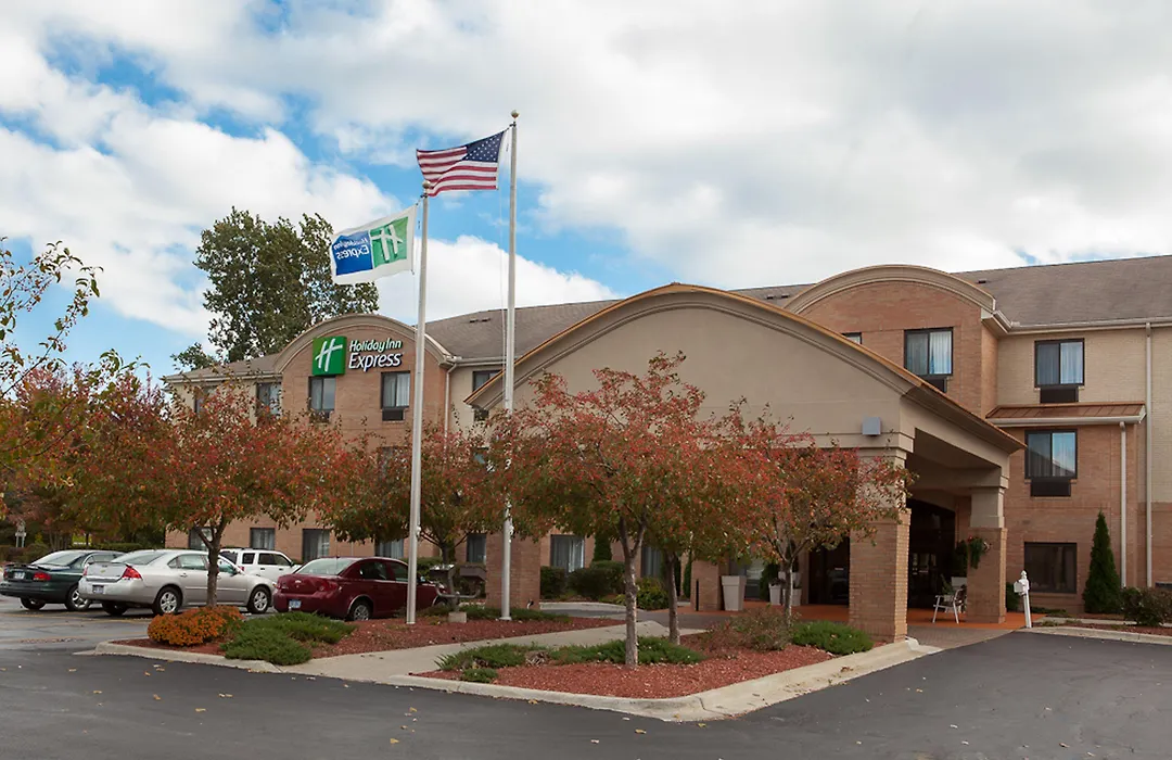 Holiday Inn Express & Suites Canton By Ihg-1