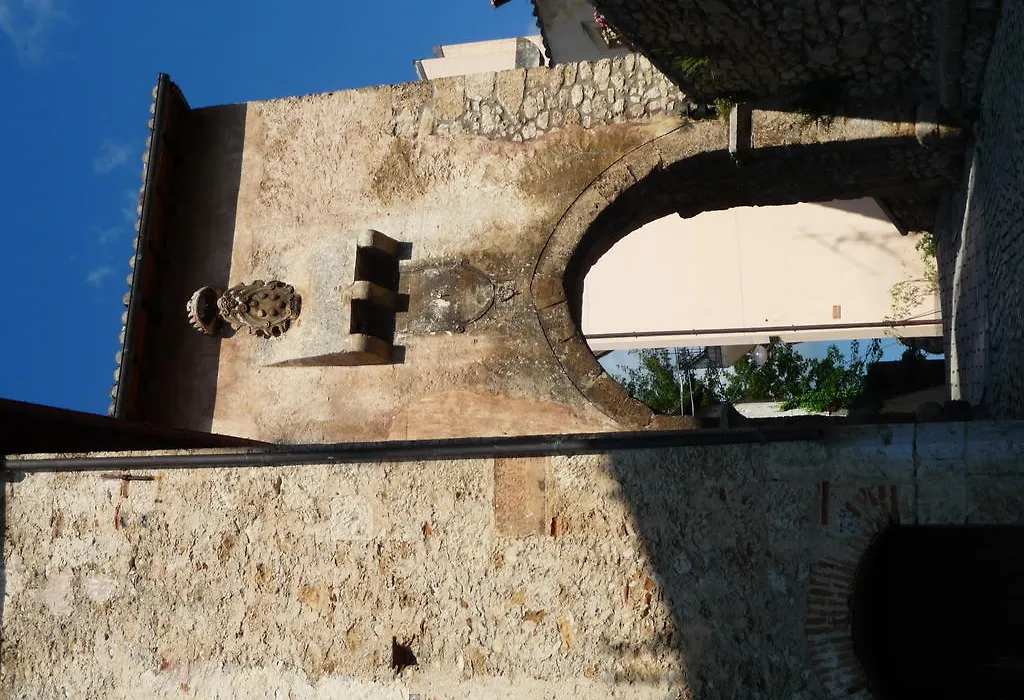 La Bifora e Le Lune Vico sotto gli archi 5-1