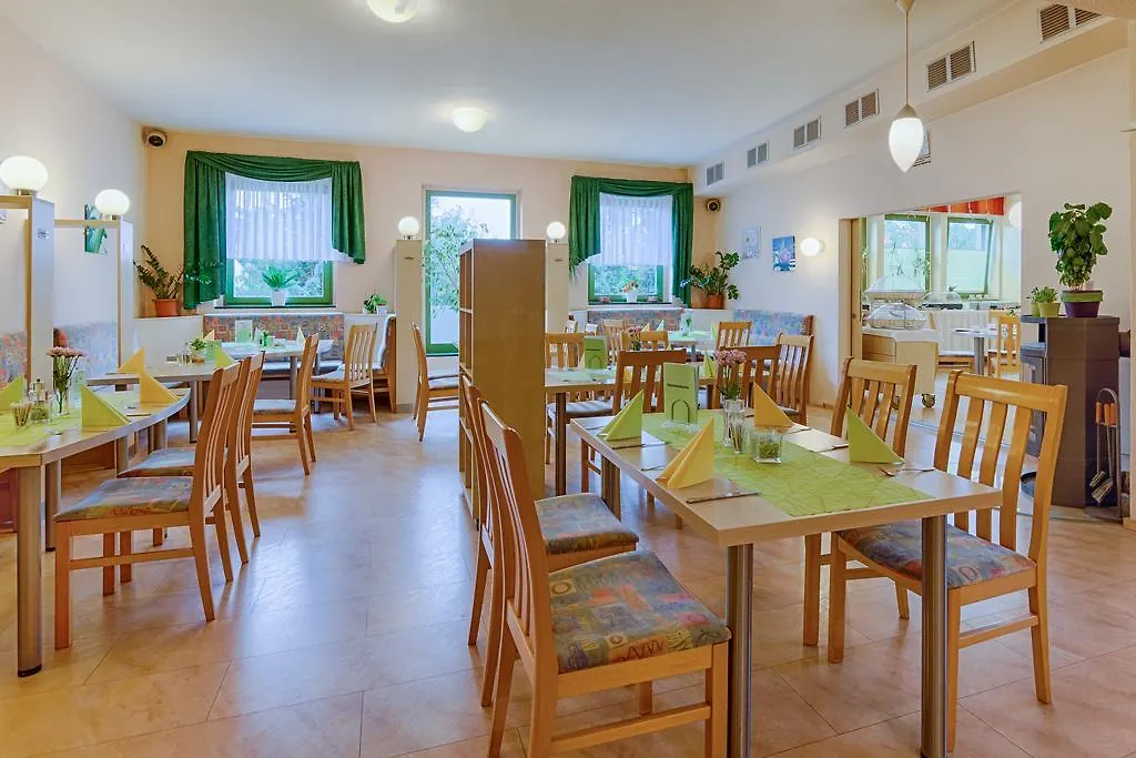 Hotel Am Galgenberg-1