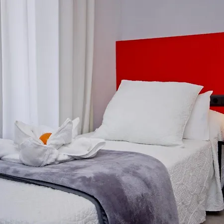 Barcelona City Centre Hostal-3