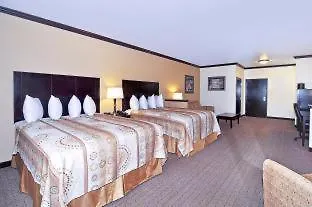 Best Western Plus Royal Mountain Inn & Suites-3