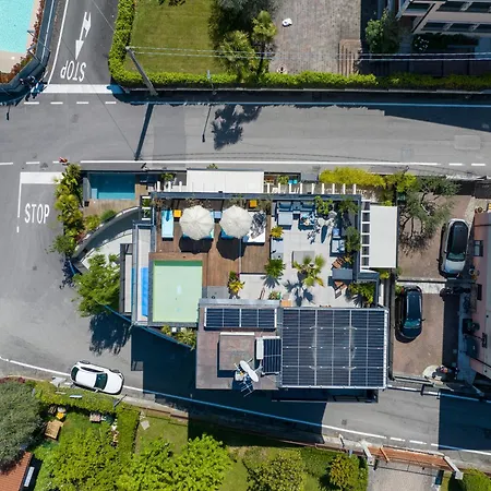 Plaza Lago di Garda Rooms - Rooftop, Lakeview&Jacuzzi-3