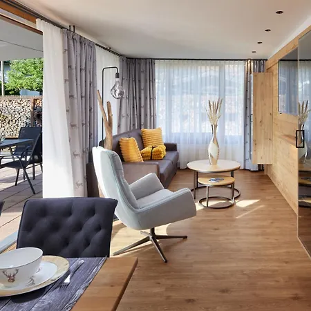 Maximilian Appartements-3