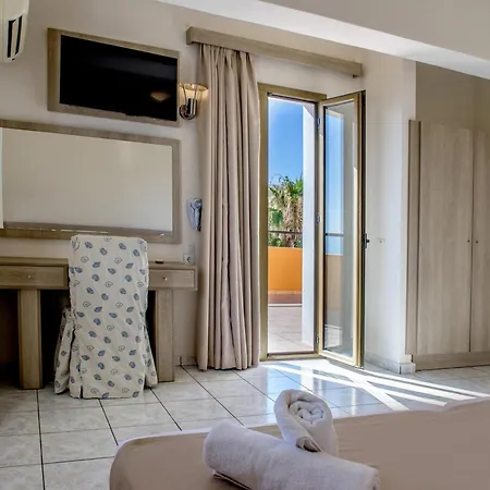 Elmi Beach Hotel & Suites-2