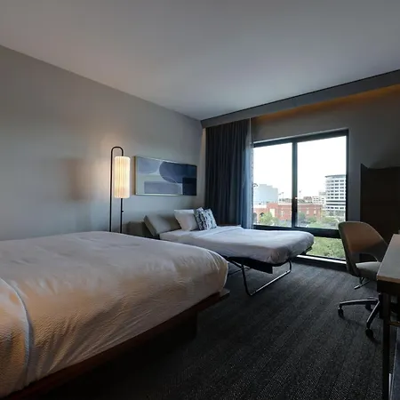 Courtyard By Marriott Iowa City University Heights-3