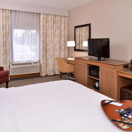 Wingate By Wyndham Steubenville-2