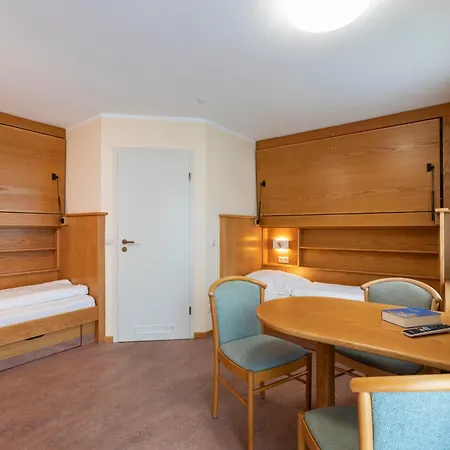 Haus Chiemgau - Kolping-Familienhotel-3