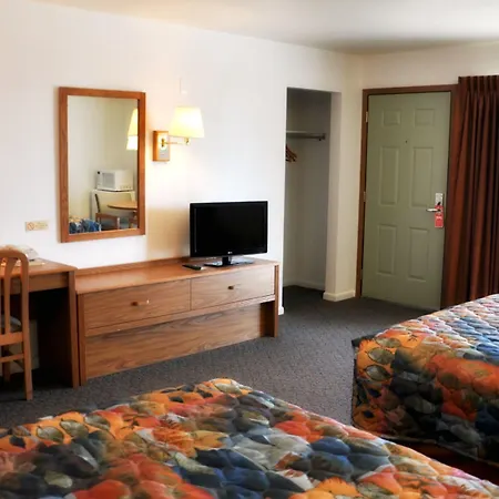 Trade Winds Motel-3