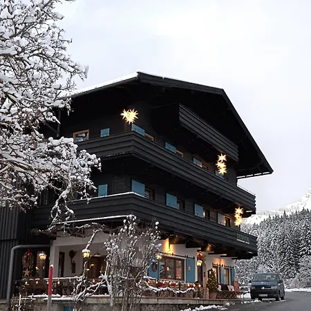 Seebichl Adults Only Designhotel Lake - Pool & Dine-3