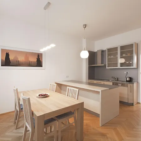 Downtown Suites Kodanska-2