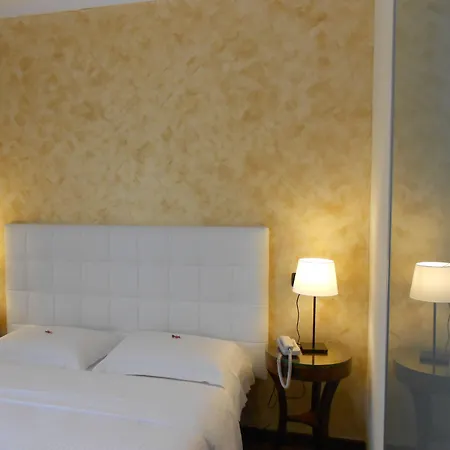 Hotel Isola Di Caprera-3