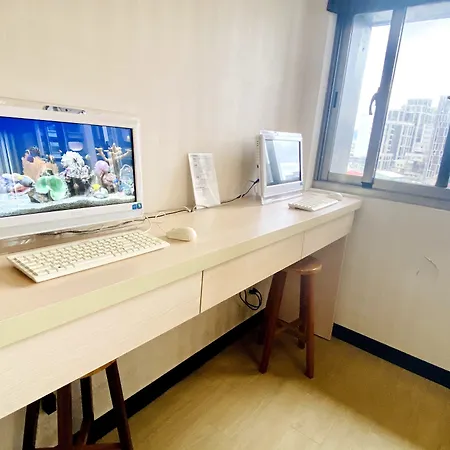 Hey Bear Capsule Hotel-2