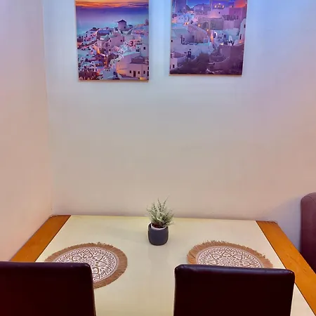 Cozy Condo In Ermita Manila Near St Lukes Medical Center And Us Embassy-2