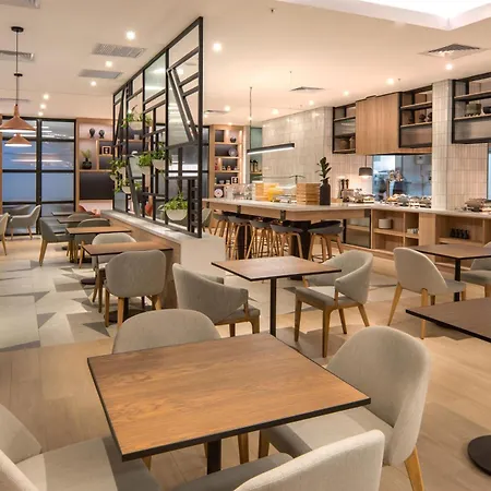 Hilton Garden Inn Umhlanga Arch-2