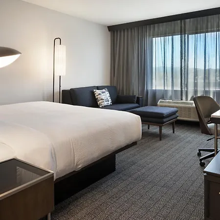 Courtyard By Marriott Chino Hills (Adults Only)-3
