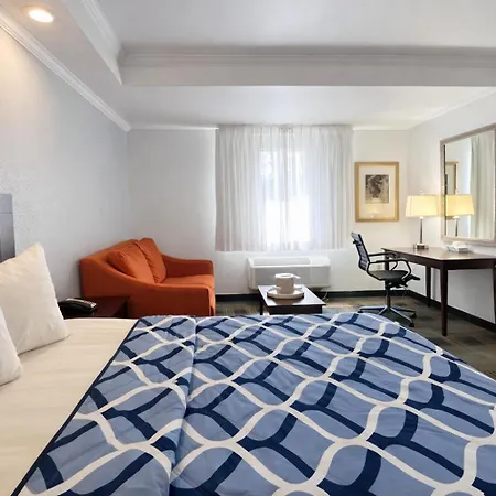 Riverview Inn & Suites-2