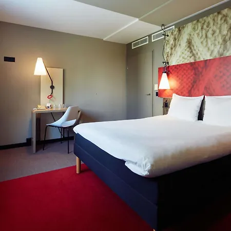 Ibis Zuerich Messe Airport-3
