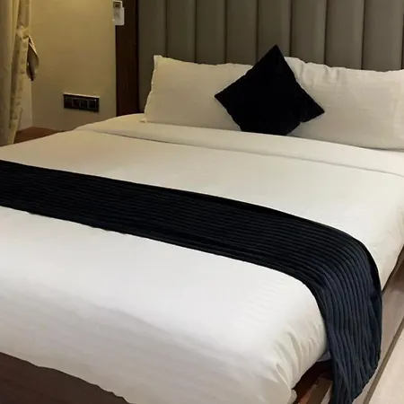 Shine Hospitality Residency-2