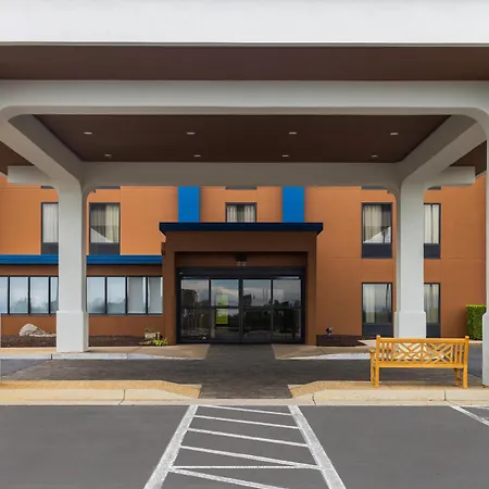 Hampton Inn Staunton-3