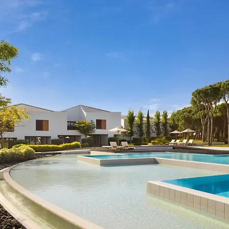 Pine Cliffs Village-2