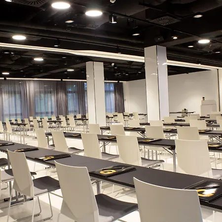 Courtyard By Marriott Berlin Teltow-2