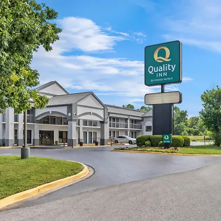 Quality Inn Oak Grove Fort Campbell-3