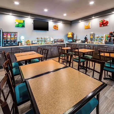 Quality Inn & Suites Danville East-3