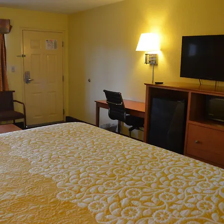 Days Inn By Wyndham Airport Nashville East-2
