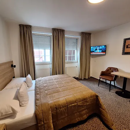Hotel Avion-3
