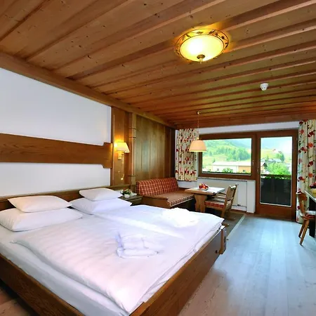 Alpenhotel Tirol-2