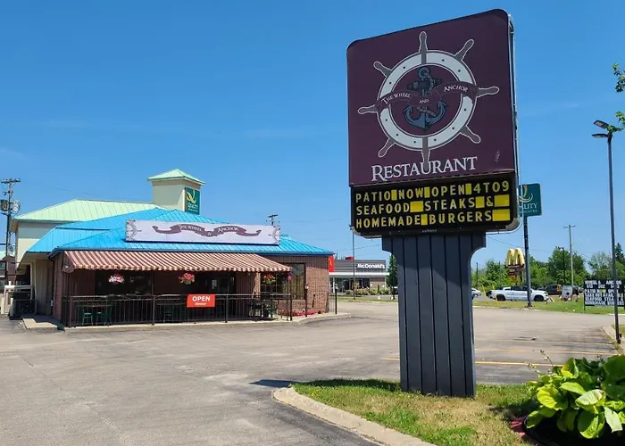 Quality Inn & Suites Gananoque 1000 Islands