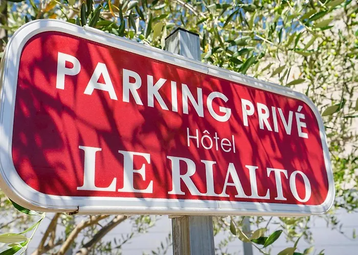 Logis Hôtel- Hôtel Restaurant Le Rialto