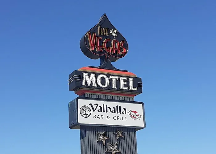 Vegas Minot Hotel