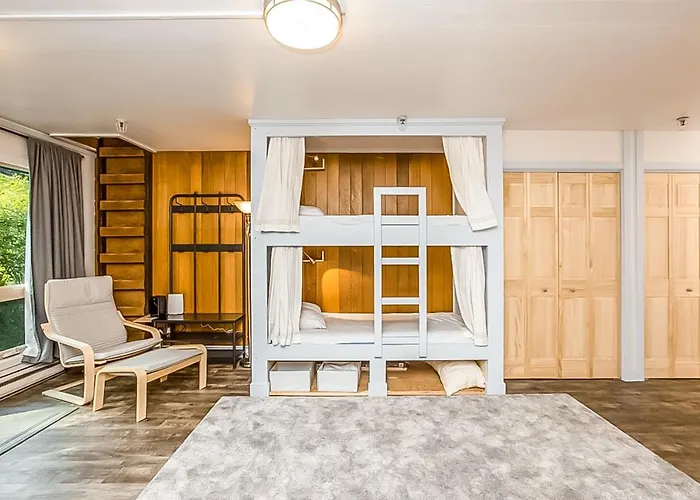 Aleyska East Condo 210
