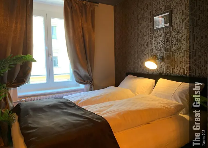 The Henry Self Check-In Guesthouse