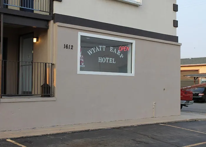 Wyatt Earp Hotel