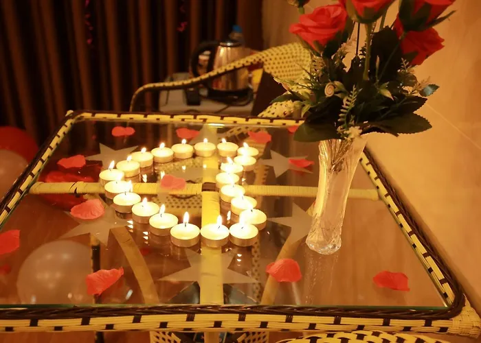 Ves - Pa Luxury Hotel