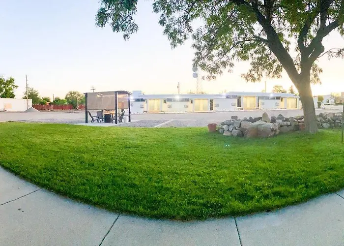 Blue Sage Inn&Suites