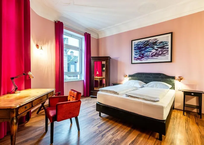 Hotel Mystique