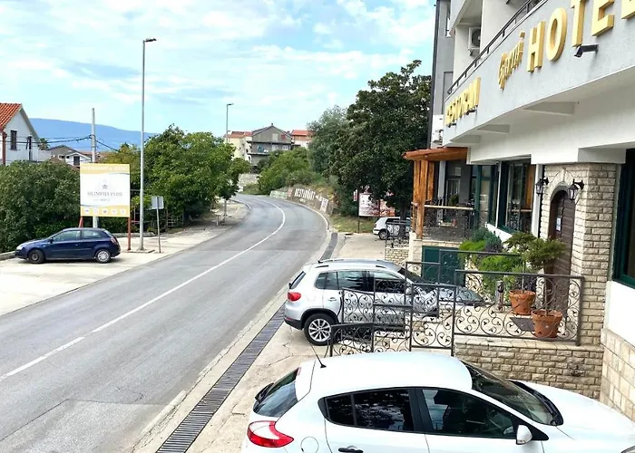 Hotel Olimpija Plus