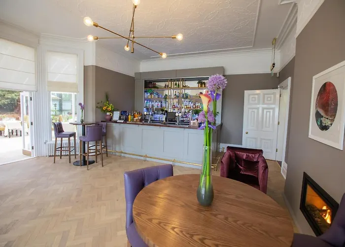 Woodside Hotel, Kenilworth - Warwick