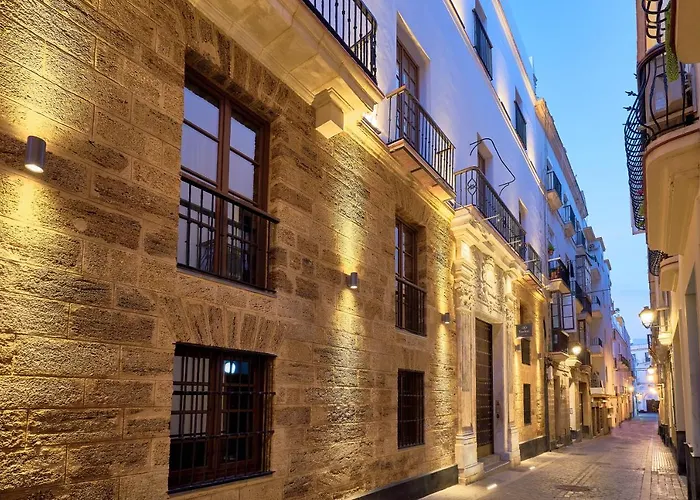 Tandem Torres de Cádiz Suites