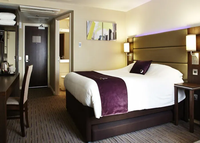 Premier Inn Dundee North