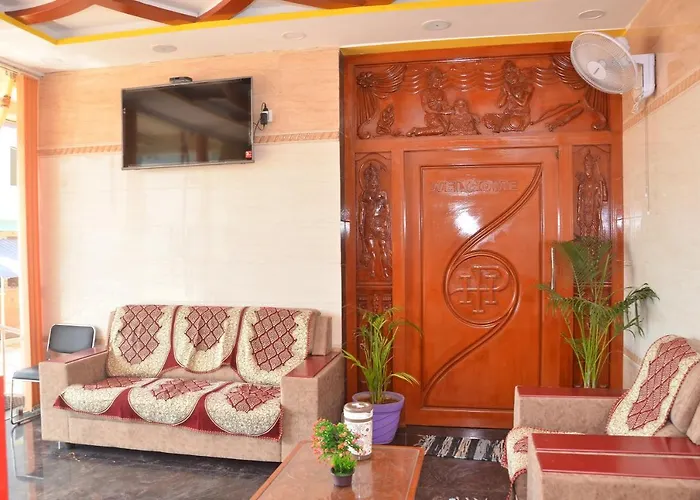 Hotel Panchavarnaa