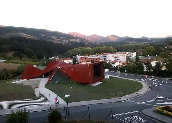hotel gueñes