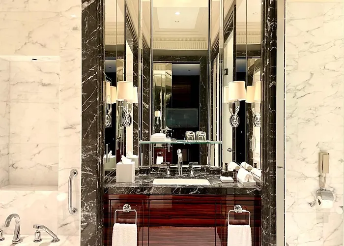 Four Seasons Hotel Bahrain Bay